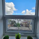 Cozy And Small Studio Zone 2 Near Maida Vale 6