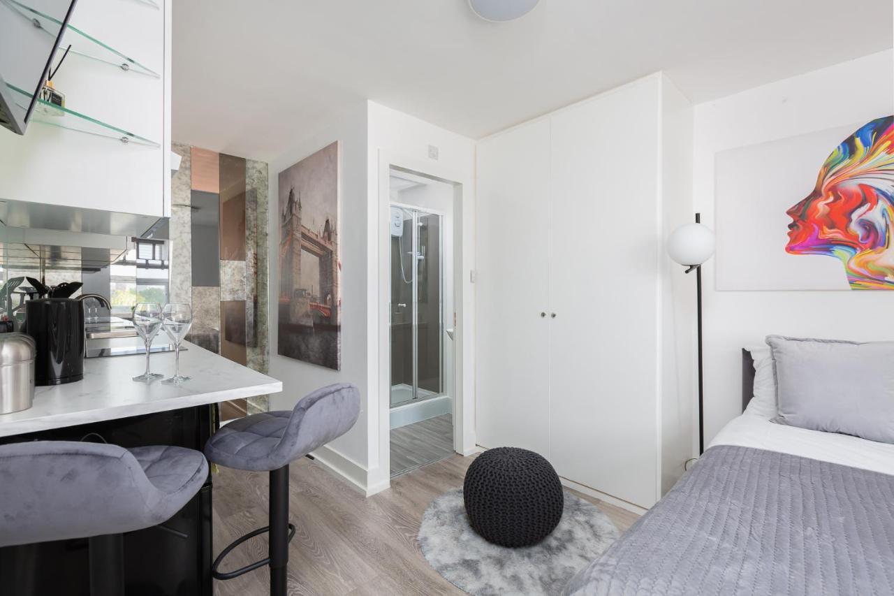 Cozy And Small Zone 2 Near Maida Vale 6 *